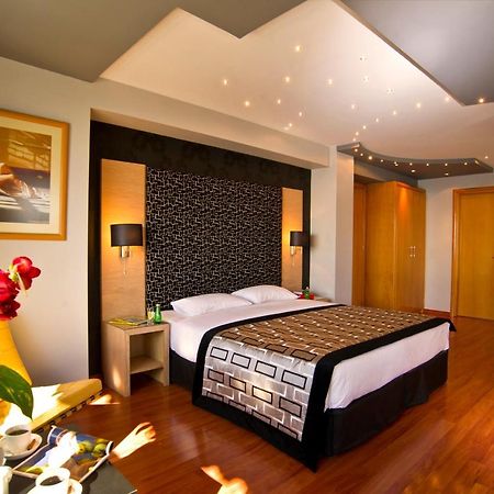 Nefeli Hotel Alimos מראה חיצוני תמונה