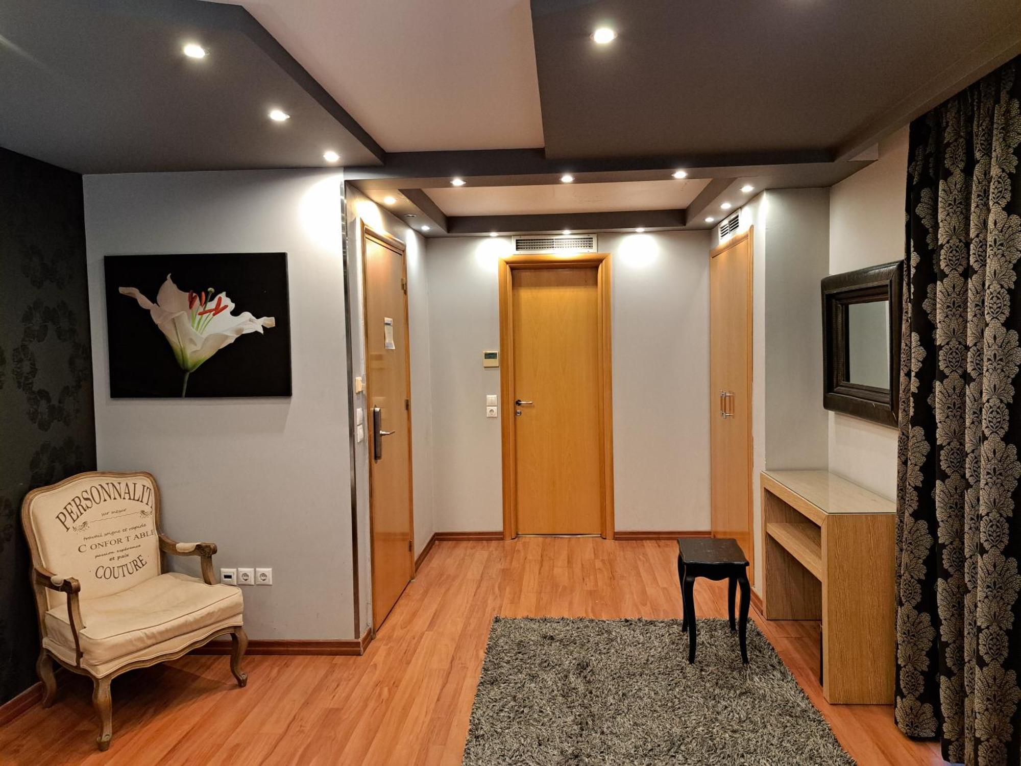 Nefeli Hotel Alimos מראה חיצוני תמונה