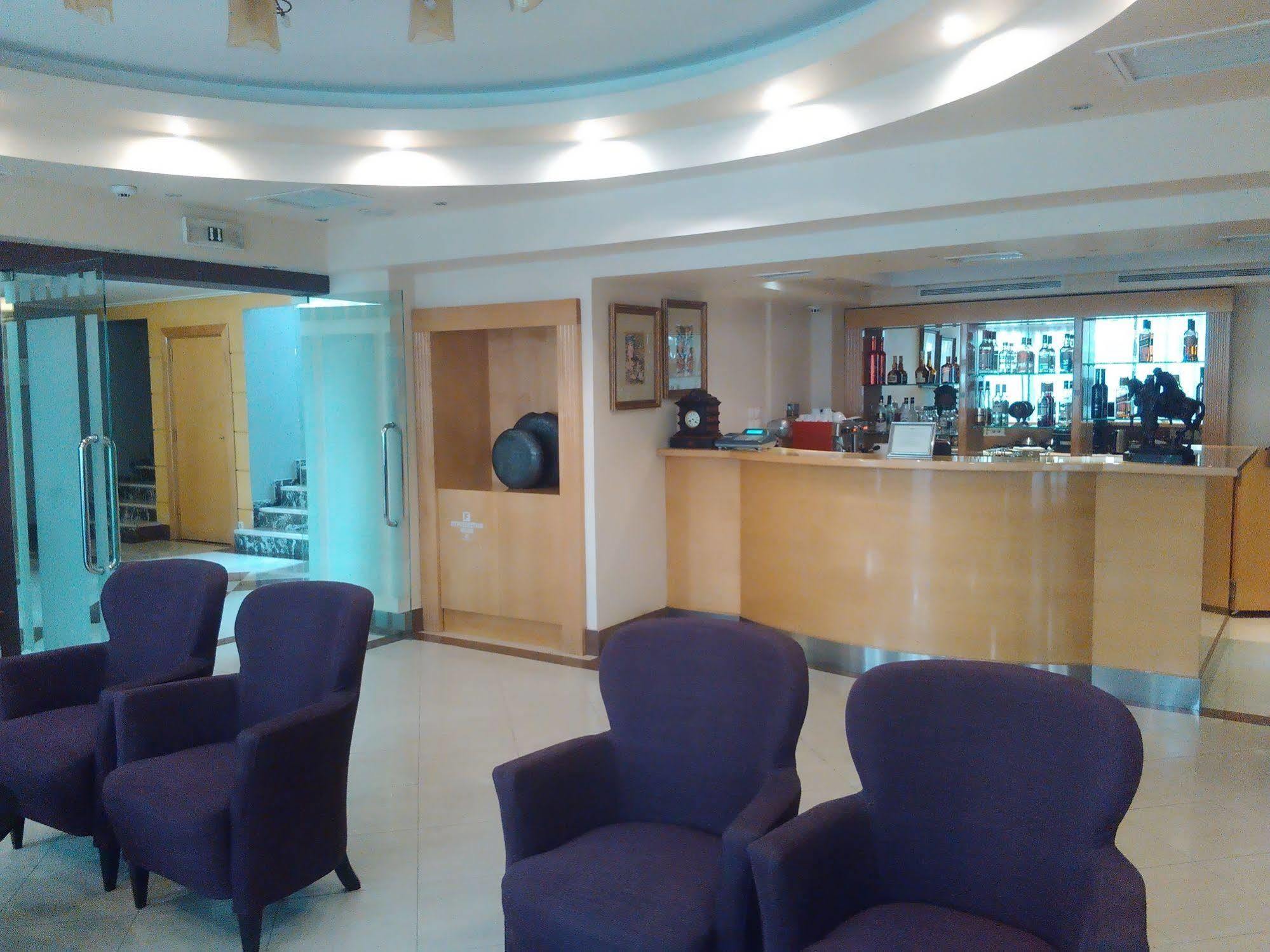 Nefeli Hotel Alimos מראה חיצוני תמונה