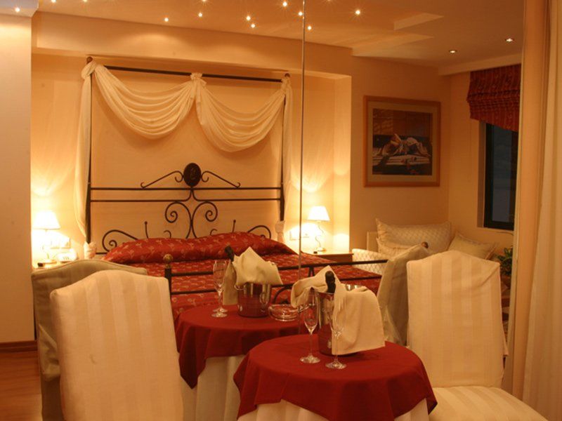 Nefeli Hotel Alimos מראה חיצוני תמונה