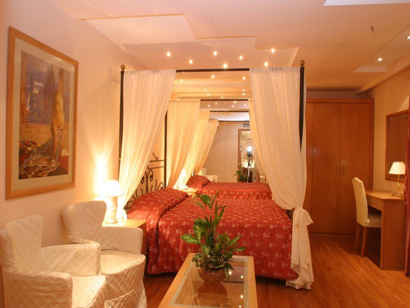 Nefeli Hotel Alimos מראה חיצוני תמונה